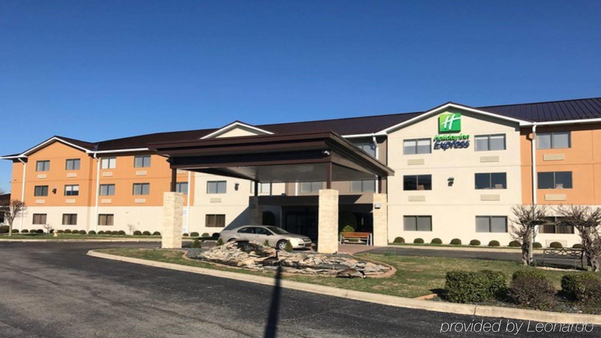 Holiday Inn Express Louisville Northeast, An Ihg Hotel Zewnętrze zdjęcie